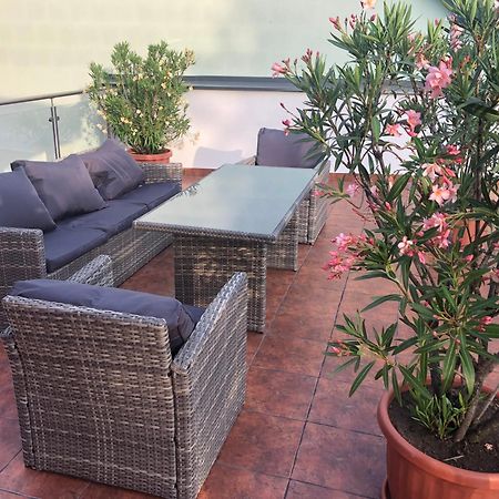 Castellum Apartmanhaz 久洛 外观 照片