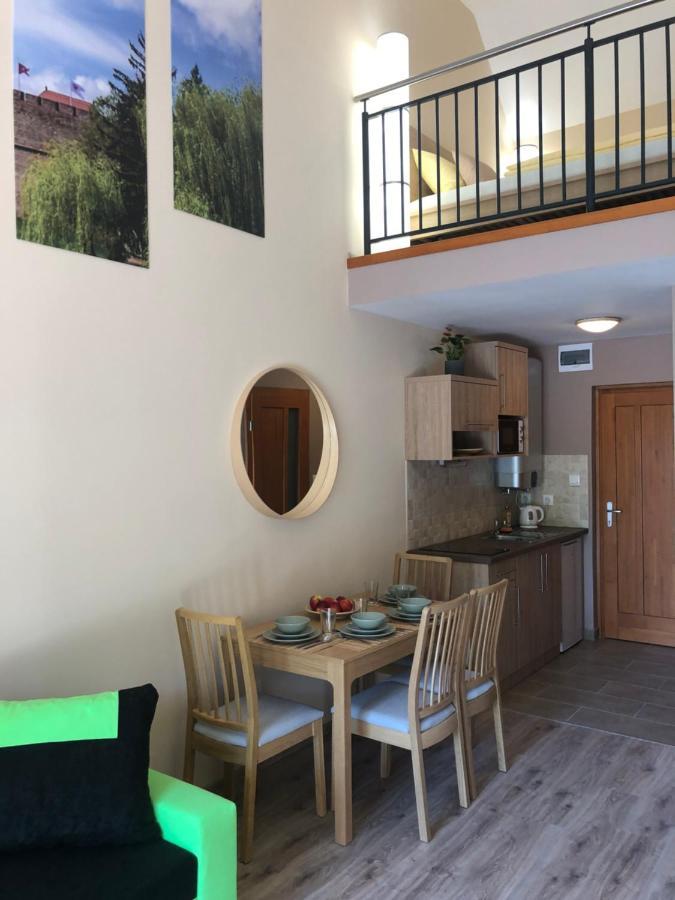 Castellum Apartmanhaz 久洛 外观 照片